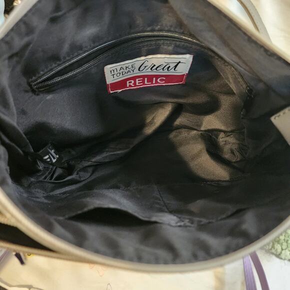 Relic Gray Crossbody Bag Faux Leather Zip Pockets Adjustable Strap 10x6 - Picture 9 of 11